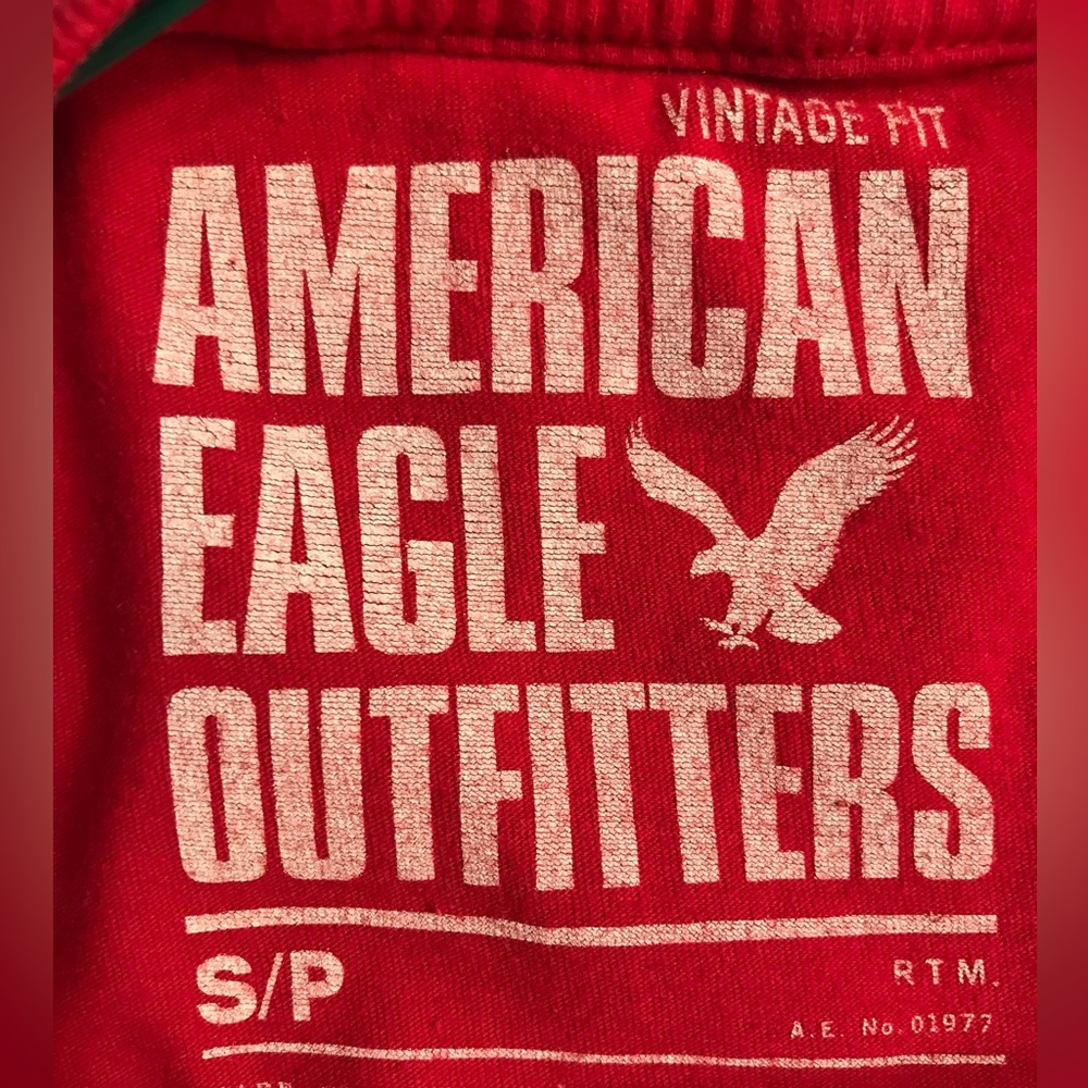 American Eagle Basic Red Tee Small Excellent! - image 4